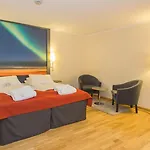 Scandic 4*